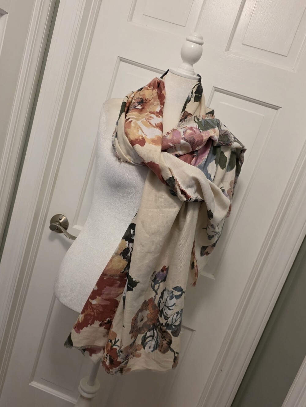 NWT Nine West Beige Floral Wrap Scarf with Pink & Green Accents OS, Ret. $26